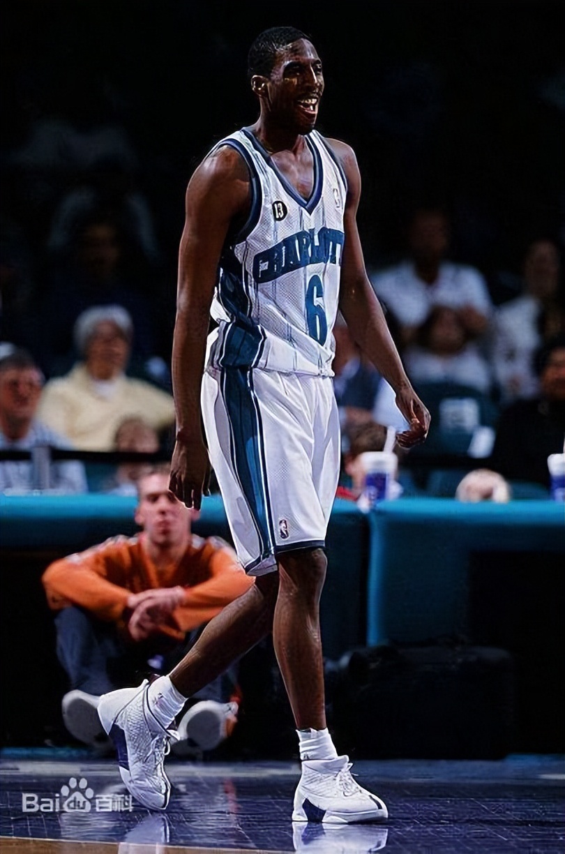 太狠了!风云突变夏洛特黄蜂关键时刻主帅复盘风云突变切尔西今夜绝杀压哨,法兰克福清晨远射贴柱 -优德娱乐